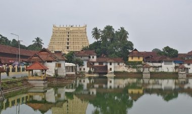 கஜானாவில் பலலட்சம் கோடி! கடன் ஒரு கோடி! பத்மநாபசாமிக்கே வெளிச்சம்!!