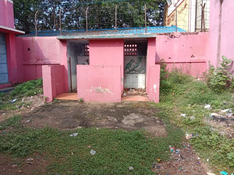 கவுன்சிலர் மேடம் பசங்க வசதிக்கு உதவி செய்யுங்க!