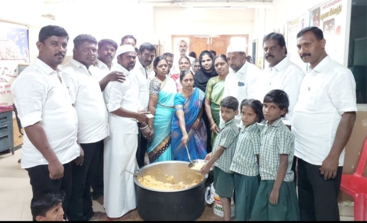முதல்வர் பிறந்த தினம் ; வாணியம்பாடி நகரத்தில்பிரியாணி போட்டு கொண்டாட்டம்!