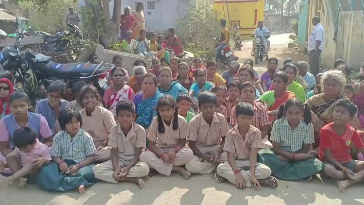 பட்டாக்களை ரத்து செய் காலி செய்கிறோம்!
