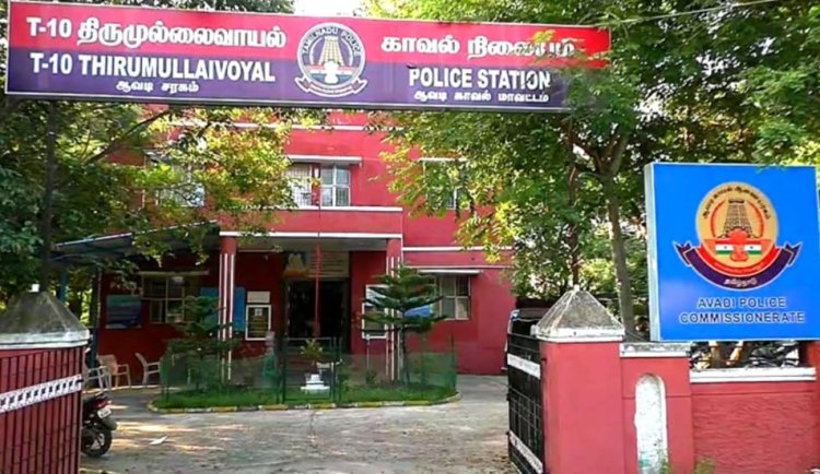 ஐ.பி.எஸ். அதிகாரியின் வாகனத்தை லபக்கிய அதிகாரிகள் மீது எப்.ஐ.ஆர்!