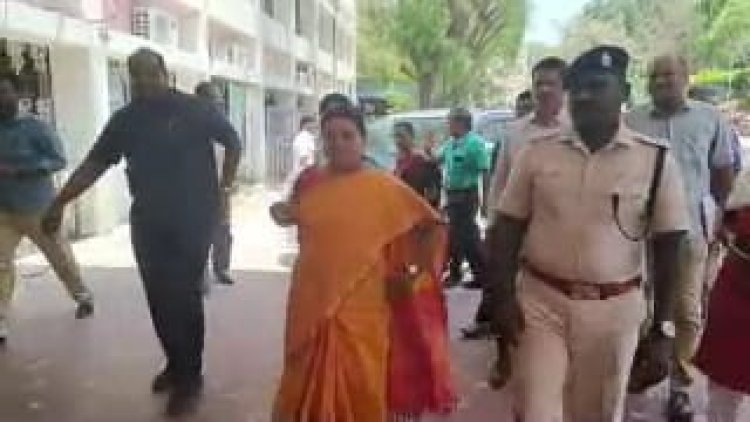 உயிருக்கு பயந்தவர்கள் பாதுகாவல் பணிக்கு வந்திருக்க கூடாது! அமைச்சர் கீதா ஜீவன் பேட்டி!