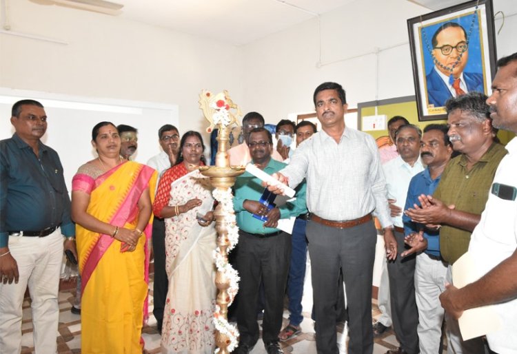 ஸ்மார்ட் வகுப்பறையை மாவட்ட ஆட்சித்தலைவர் திறந்து வைத்தார்!