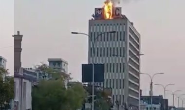 சென்னை எல்.ஐ.சி பில்டிங்கில் 11 ஆண்டுகளுக்குப் பிறகு 3-வது முறையாக தீ விபத்து!