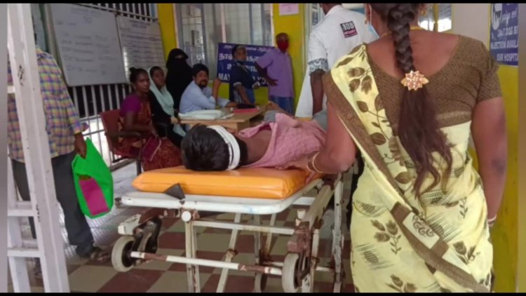 அரசு பள்ளி மாணவர்களிடையே மோதல்! காயம் பரபரப்பு!