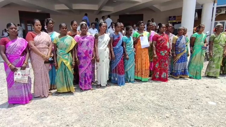 அரசு நிலத்தை மீட்கவும் ஓடையில் பாலம் கட்டி தரவும் கோரிக்கை!