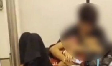 ஆபாசம் நிறைந்த டெல்லிமெட்ரோ ரயில்கள்!