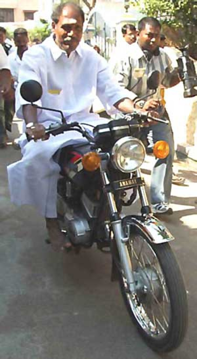 போக்குவரத்து சிக்னல்களை எனக்காக நிறுத்த வேண்டாம்! புதுச்சேரி முதலமைச்சர் ரங்கசாமி உத்தரவு!