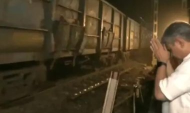 சரக்கு ரயிலை கும்பிட்டு வழியனுப்பிவைத்த மத்திய மந்திரி! 50 ஆண்டு முந்தையதை காட்டி பழி போடும் பாஜக - ராகுல்காந்தி