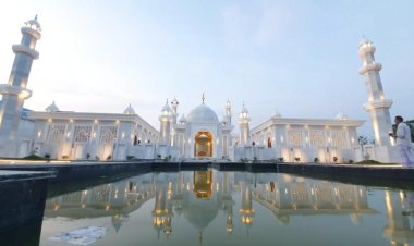 தாய்க்கு தாஜ்மஹால் கட்டிய மகன்!