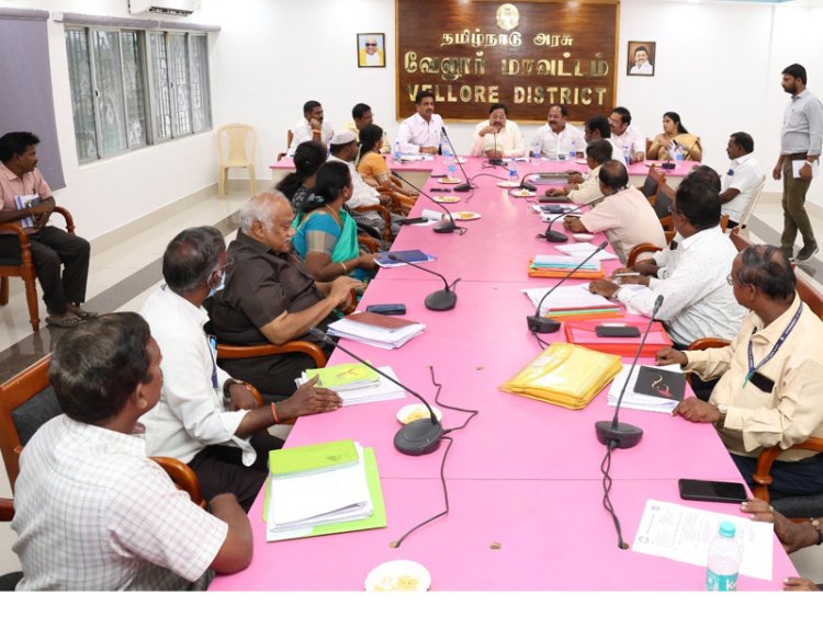 மீண்டும் மஞ்ப்பை வழங்கிய அமைச்சர் துரைமுருகன்!