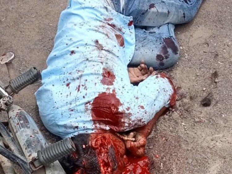 வழக்குகாக நீதிமன்றம் வந்த ரவுடி வெட்டி கொலை! 5 பேர் கொண்ட கும்பல் பெட்ரோல் குண்டு வீசி வெறிச்செயல்!