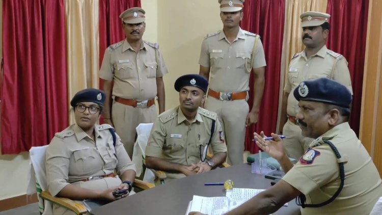 ரவுடி வண்டு ராஜேஷ் கொலையானதை தொடர்ந்து பாணாவரம் காவல் நிலையத்தில் டி.ஐ.ஜி. எம்.எஸ்.முத்துசாமி திடீர் ஆய்வு!