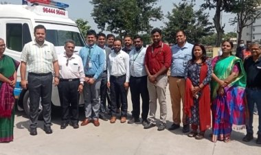 எஸ்.ஆர்.எம். குளோபல் மருத்துவமனை சார்பில் இலவச ஆம்புலன்ஸ் சேவை! மாவட்ட கலெக்டர் தொடங்கி வைத்தார்!