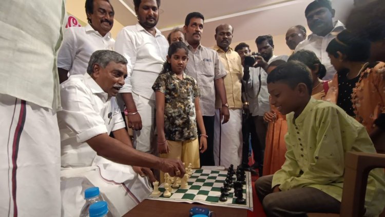 அரசியல் சதுரங்கத்தில் யாராலும் வெல்ல முடியாத நிலையை அடைந்தவர் கலைஞர்! பூண்டி கலைவாணன் பெருமிதம்!