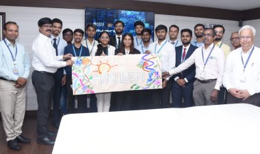 எஸ்.ஆர்.எம் பல்கலைக்கழகத்தில் டிஜிட்டல் புரட்சியின் மூலம் "டெக் அன்லீஷ்ட்"! உலக மாணவர்கள் பங்கேற்பு!!