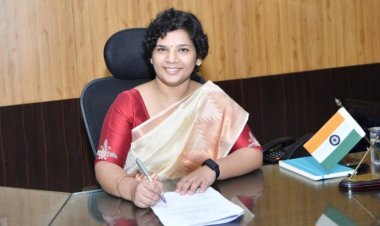 மூன்று சக்கர வாகனம் வைத்துள்ள மாற்று திறனாளிகளுக்கு மகளிர் திட்ட பணம் கிடையாது! 