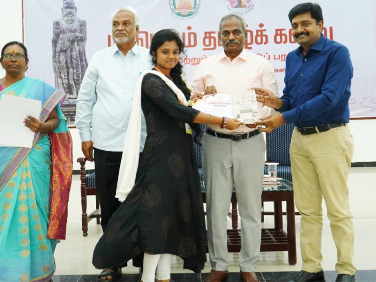 காதல் வீரம் கல்வி நம்முடைய அழகாக மலர்ந்திருந்தது! திருப்பத்தூர் ஆட்சியர் பேச்சு!ஊடகவியலாளர் கார்த்திக் செல்வம் பங்கேற்பு!!
