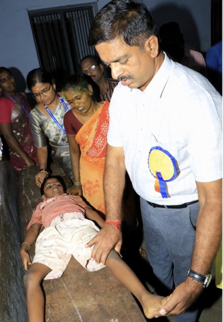 மனித நேயத்துடன் பங்கேற்ற வேலூர் ஆட்சியர்!