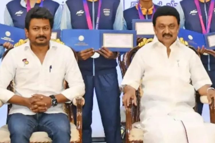 அமைச்சர் ஸ்டாராக இருப்பதால், துறையும் ஸ்டாராகவிட்டது! உதயநிதியை வெளிப்படையாகவே புகழ்ந்த முதல்வர் ஸ்டாலின்!