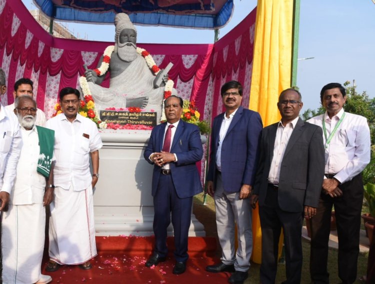 திருவள்ளுவர் சிலை - டாக்டர் பாரிவேந்தர் எம்.பி.திறந்து வைத்தார்!