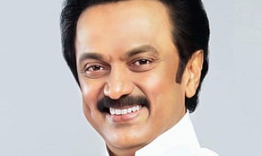 ஆட்சியர்கள் மாதம் ஒருநாள் கிராமங்களில் தங்கி மக்கள் குறைகளை கேட்க வேண்டும்! முதலமைச்சர் அதிரடி!