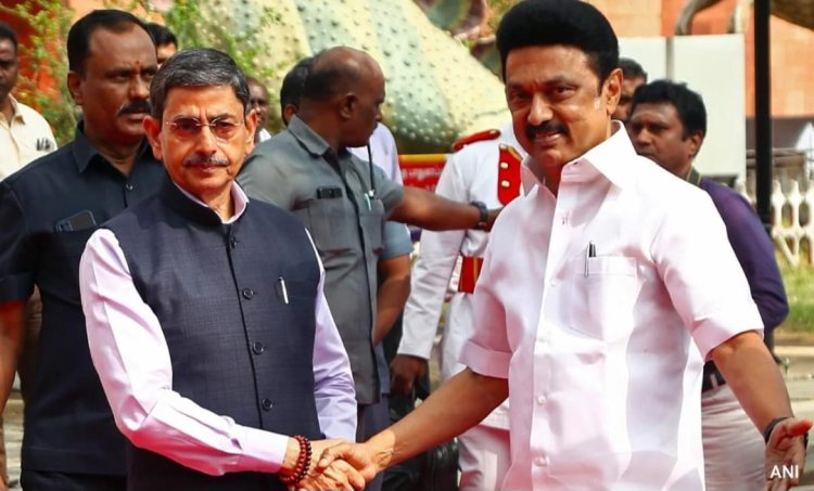 மாநில அரசின் அறிவுரைகளை ஏற்று வீட்டிலேயே பாதுகாப்பாக இருங்கள் ஆளுநர் அறிக்கை!
