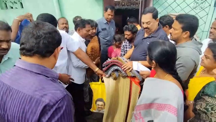 மனதார உதவி செய்த அமைச்சர் ஆர்.காந்தி!