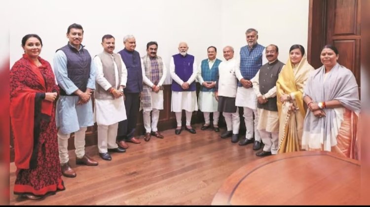 12 பா.ஜ.க. எம்பிகள் ராஜினாமா! எம்.எல்.ஏ.க்கள் ஆகிவிட்டதால் திருப்பம்!