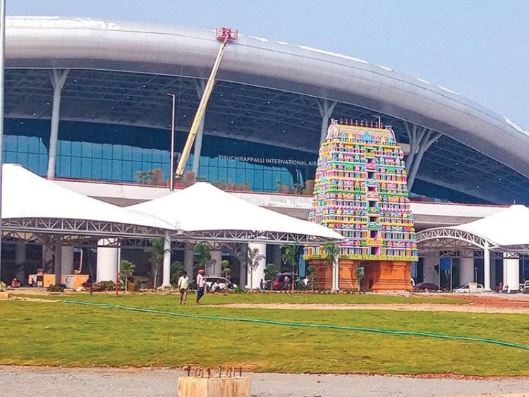 ஒரே மேடையில் பிரதமர் மோடி, ஆளுநர் ஆர்.என்.ரவி, முதல்வர் முகஸ்டாலின்!