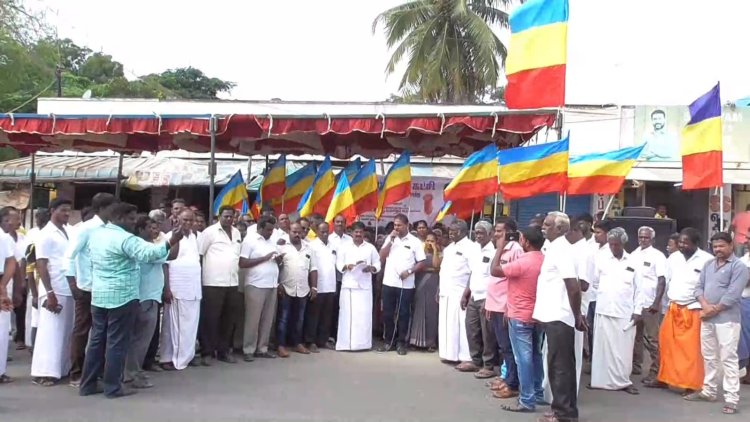 ஊழலுக்கு வாலாஜா வட்டார வளர்ச்சி அலுவலர்களே துணை போகின்றனர்