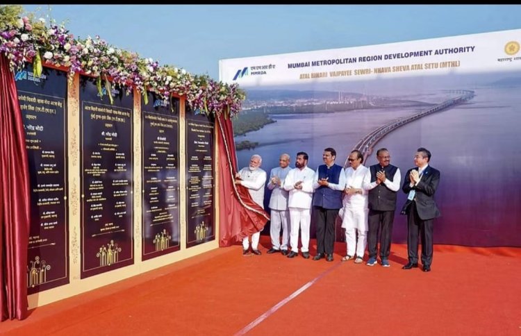 பிரதமர் மோடி நாட்டுக்கு அர்பணித்த ரூ.17,843 கோடியில் உருவான 'அடல் சேது' கடல்வழி பாலம்!