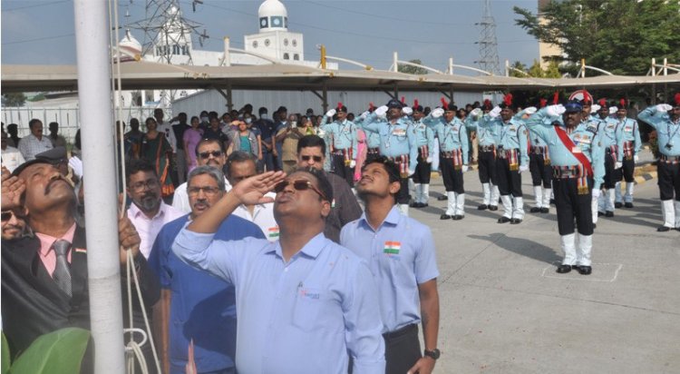 நறுவீ மருத்துவமனையில் கொடியேற்றம்!