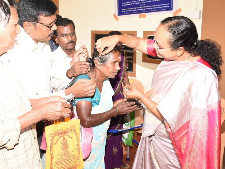 மனுக்கள் மீது உரிய நடவடிக்கை எடுத்தால் முதலமைச்சரின் தனிப்பிரிவிற்கு செல்ல மாட்டார்கள்! அதிகாரிகளுக்கு ஆட்சியர் அட்வைஸ்!