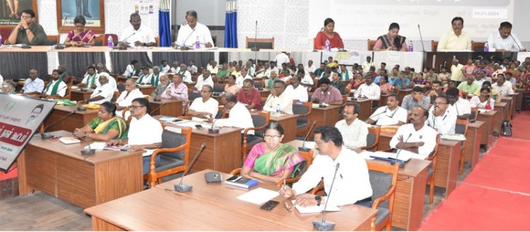 பொய் வழக்கு போடும் வனத்துறை!அதிகாரிகளுடன் வாக்கு வாதத்தில் ஈடுபட்ட விவசாயிகள்!