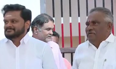 லேகியம் விற்பவர்கள் அரசியல் தலைவர்கள் ஆனால் இப்படித்தான் பேசுவார்கள்!