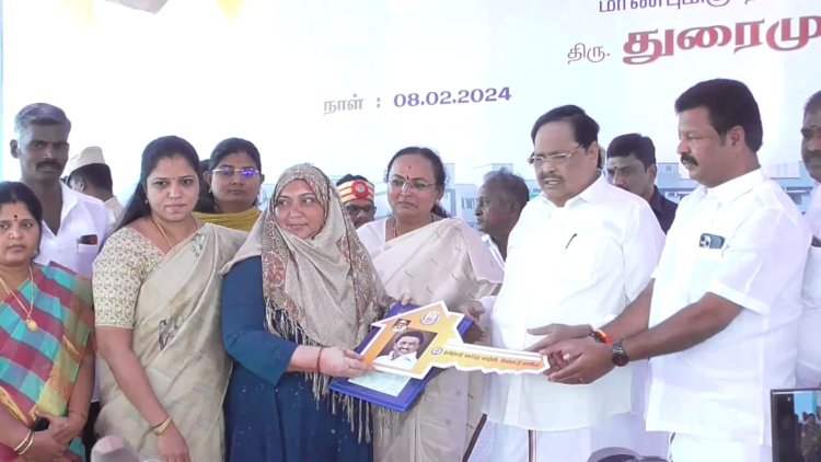 வீடு கேட்கும் பயணாளிகளின் பட்டியலை என்னிடம் அனுப்பிவைத்த பிறகே முடிவு செய்யனும்! அமைச்சர் துரைமுருகன் பேச்சு!