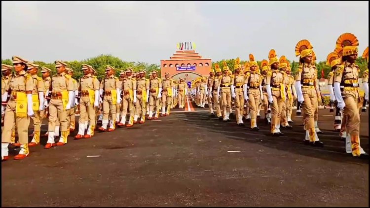 போலிசான்று கொடுத்த மூன்று பெண்காவலர்கள் மீது போலிசில் புகார்!