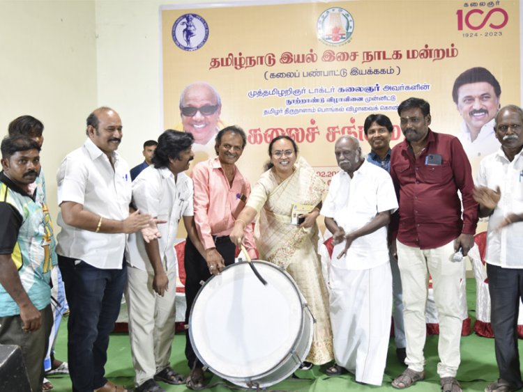 நாடக கலைஞர்கள் தகவல் தொடர்பாளர்களாக உள்ளனர்! வேலூர் ஆட்சியர் பேச்சு!