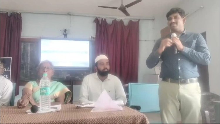 அரசு பள்ளிக்கூடம் கட்ட ரூ.25 லட்சம் செலவில் இடம் வாங்கி கொடுத்த ஒப்பந்ததாரர்!