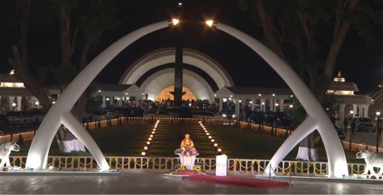 "கலைஞர் உலகத்தை" திறந்து வைத்தார் முதல்வர் மு.க.ஸ்டாலின்! ஆன் லைன் மூலம் பொதுமக்கள் முன்பதிவு செய்ய வசதி!