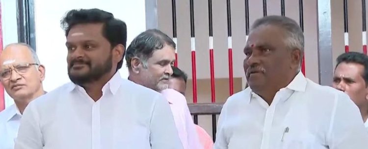 லேகியம் விற்பவர்கள் அரசியல் தலைவர்கள் ஆனால் இப்படித்தான் பேசுவார்கள்!