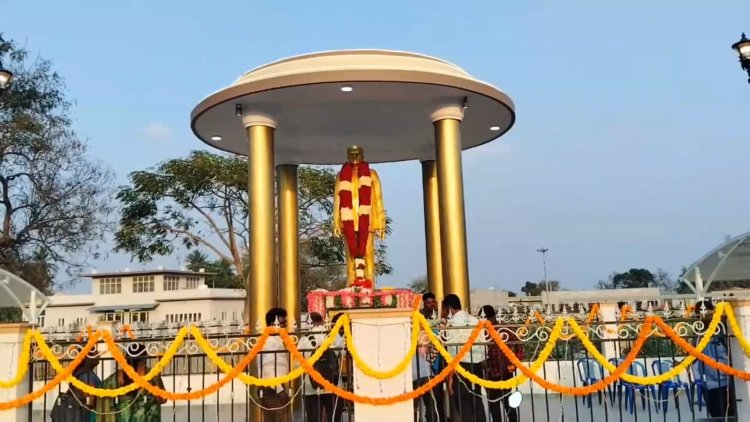 தமிழறிஞர் மு.வரதராசனார் சிலையை முதல்வர் திறந்தார்! வாரிசுகளுக்கு மரியாதை!