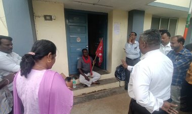 நெல் எடை இழப்பால் பொண்டாட்டி தாலியை அடமானம் வைத்தேன்! கொள்முதல் நிலைய பணியாளர் தர்ணா!