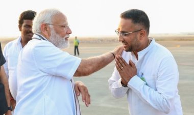 பொய் சொல்லி பிரதமரை சந்தித்த பாஜக நிர்வாகி! பாதுகாப்புக்கு கேள்விக்குறியா?