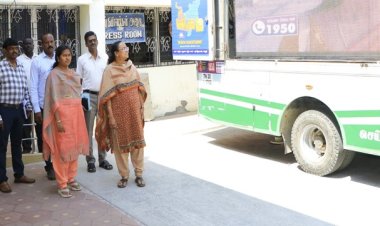 வாக்களிக்க வலியுறுத்த பிரச்சார வாகனம்!வேலூர் கலெக்டர் துவக்கினார்!