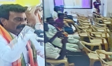 பாமக வேட்பாளரின் காரை பறிக்க முயன்ற போலீசார்! கடும் வாக்கவாதம் ஏற்பட்ட பின் விடுவிப்பு!