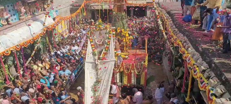 திருவாரூரில் பங்குனி உத்திர திருவிழாவுக்காக  கொடியேற்றம்!