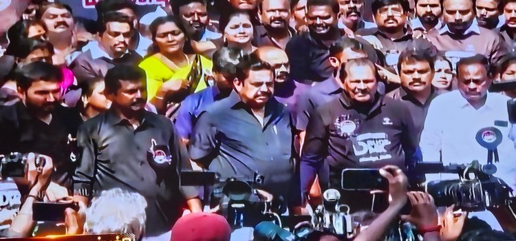திமுக அரசை கண்டித்து தமிழகமெங்கும் அதிமுகவினர் மனிதசங்கிலி போராட்டம்!