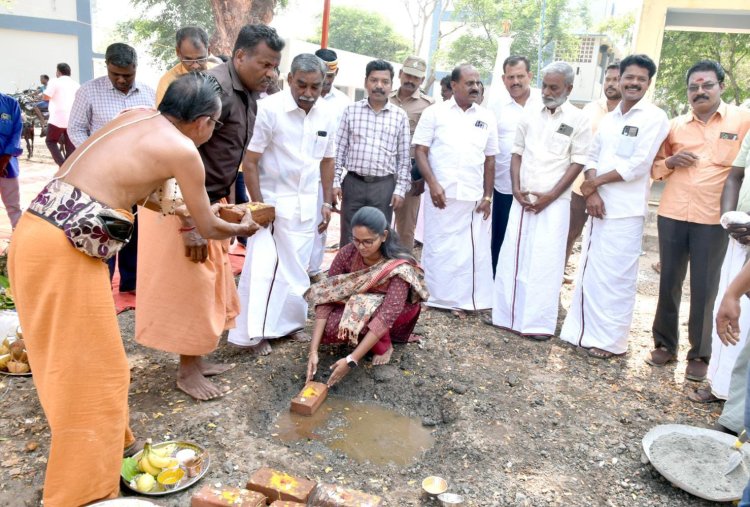 ரூ.55.32 லட்சத்தில் பள்ளிக் கட்டிடம்! அடிக்கல் நாட்டு விழாவில் திருவாரூர் ஆட்சியர்!